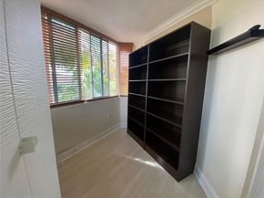 18646 NE 18th Ave 227, Miami FL 33179