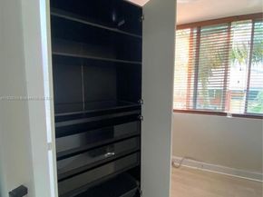 18646 NE 18th Ave 227, Miami FL 33179