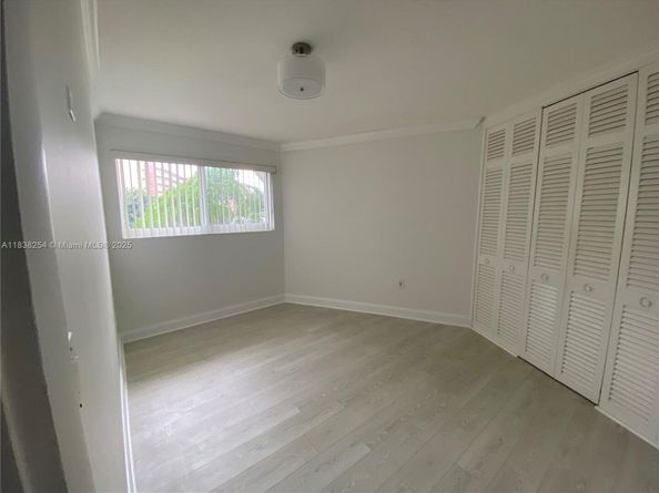 18646 NE 18th Ave 227, Miami FL 33179