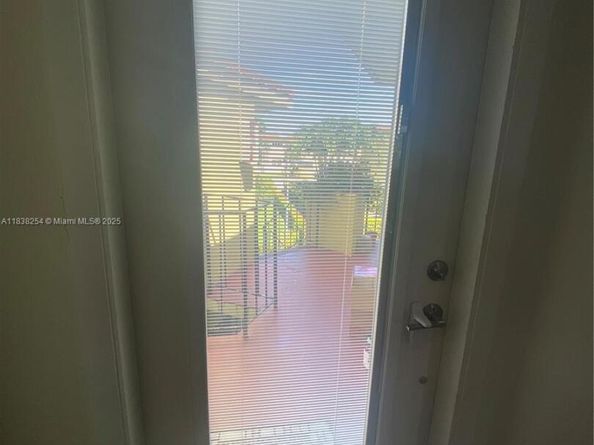 18646 NE 18th Ave 227, Miami FL 33179