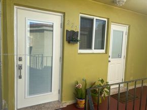 18646 NE 18th Ave 227, Miami FL 33179