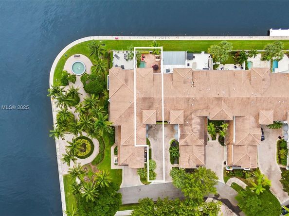 21405 NE 38th Ave, Aventura FL 33180