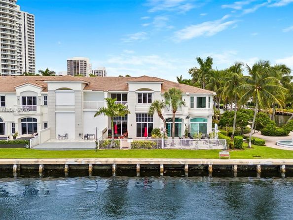 21405 NE 38th Ave, Aventura FL 33180