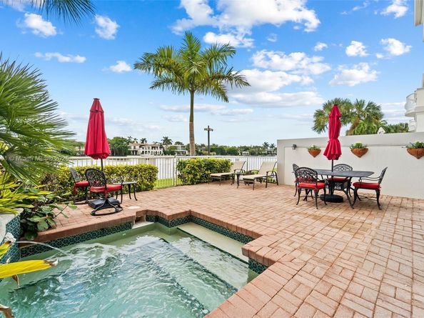 21405 NE 38th Ave, Aventura FL 33180