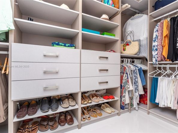 16385 Biscayne Blvd 1503 +2Parking, North Miami Beach FL 33160