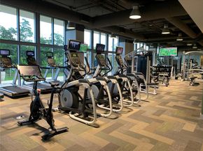 16385 Biscayne Blvd 1503 +2Parking, North Miami Beach FL 33160