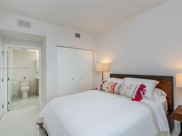 16385 Biscayne Blvd 1503 +2Parking, North Miami Beach FL 33160