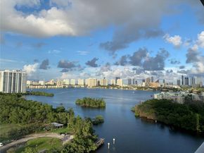 16385 Biscayne Blvd 1503 +2Parking, North Miami Beach FL 33160