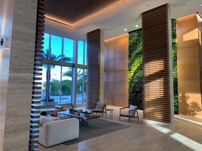 16385 Biscayne Blvd 1503 +2Parking, North Miami Beach FL 33160