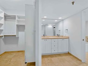 520 Brickell Key Dr A604, Miami FL 33131