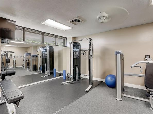 520 Brickell Key Dr A604, Miami FL 33131