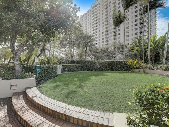 520 Brickell Key Dr A604, Miami FL 33131