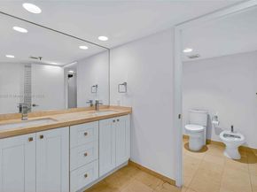 520 Brickell Key Dr A604, Miami FL 33131