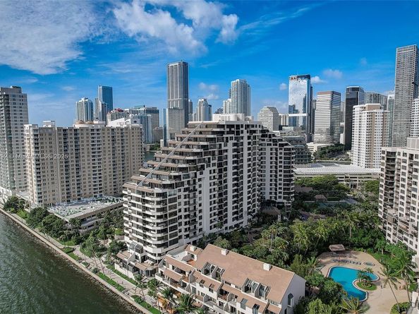 520 Brickell Key Dr A604, Miami FL 33131
