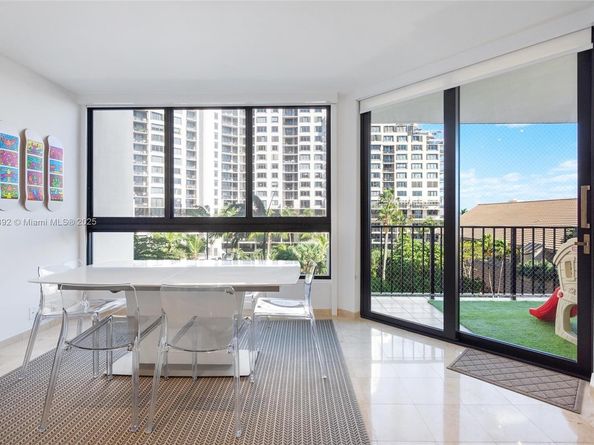 520 Brickell Key Dr A604, Miami FL 33131
