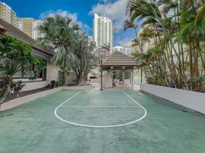 520 Brickell Key Dr A604, Miami FL 33131