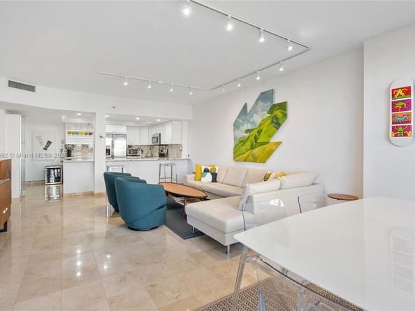 520 Brickell Key Dr A604, Miami FL 33131