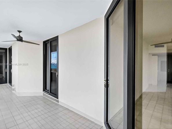 520 Brickell Key Dr A604, Miami FL 33131