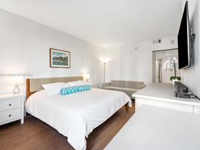 520 Brickell Key Dr A604, Miami FL 33131