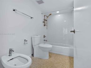 520 Brickell Key Dr A604, Miami FL 33131