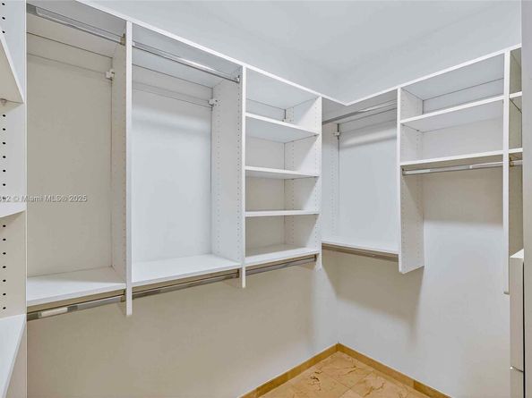 520 Brickell Key Dr A604, Miami FL 33131