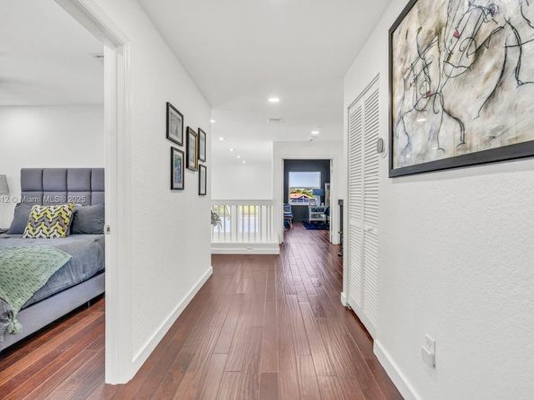 15697 NW 12th Pl, Pembroke Pines FL 33028