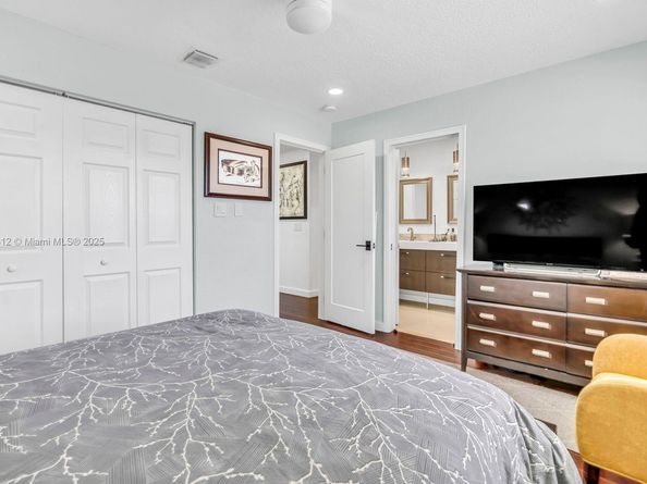 15697 NW 12th Pl, Pembroke Pines FL 33028