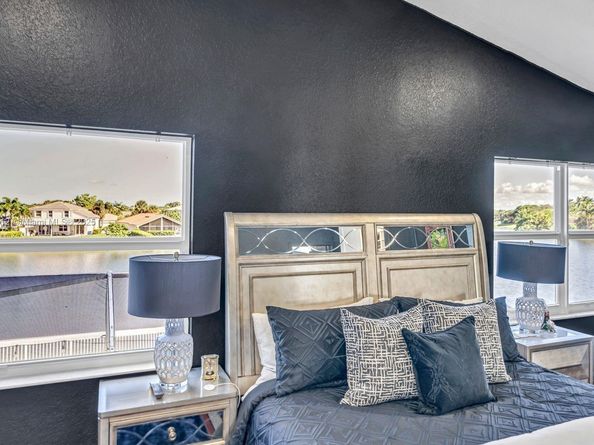 15697 NW 12th Pl, Pembroke Pines FL 33028