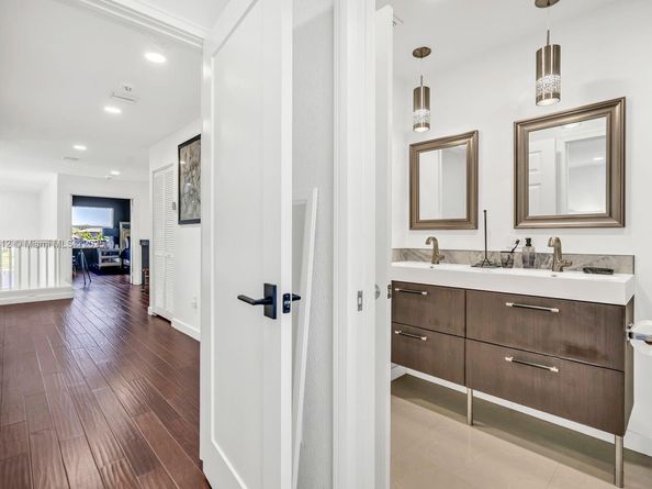 15697 NW 12th Pl, Pembroke Pines FL 33028