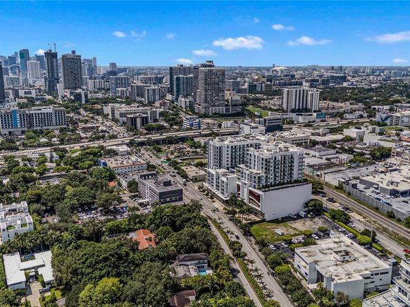 3900 Biscayne Blvd S904, Miami FL 33137
