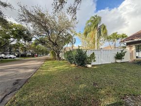 6263 NW 42nd Ct, Coral Springs FL 33067