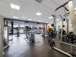 3675 N Country Club Dr 204, Aventura FL 33180
