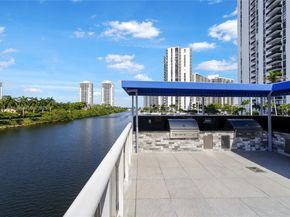 3675 N Country Club Dr 204, Aventura FL 33180