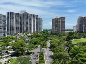 3675 N Country Club Dr 204, Aventura FL 33180