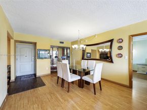 3675 N Country Club Dr 204, Aventura FL 33180