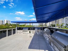 3675 N Country Club Dr 204, Aventura FL 33180