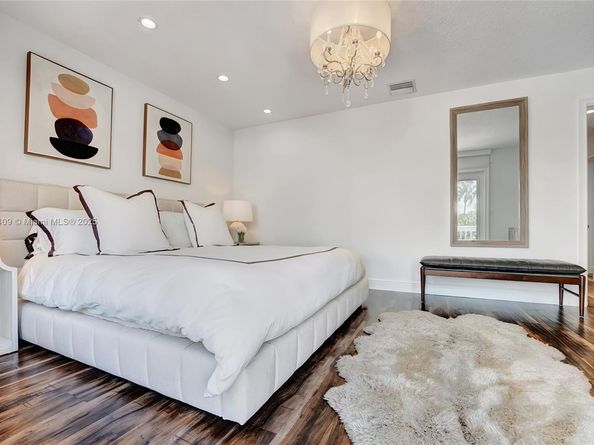 203 Ocean Dunes Cir, Jupiter FL 33477