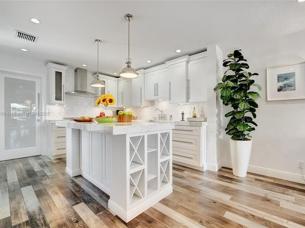 203 Ocean Dunes Cir, Jupiter FL 33477