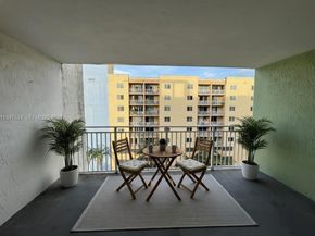 219 NW 12th Ave 707, Miami FL 33128