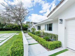 10461 SW 121st St, Miami FL 33176