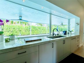 10461 SW 121st St, Miami FL 33176