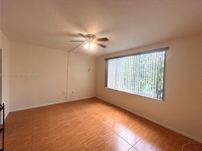 1080 Del Lago Cir 202, Sunrise FL 33313