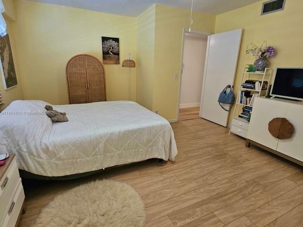 246 Dorset F 246, Boca Raton FL 33434