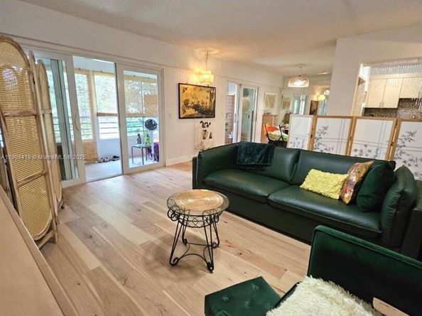 246 Dorset F 246, Boca Raton FL 33434