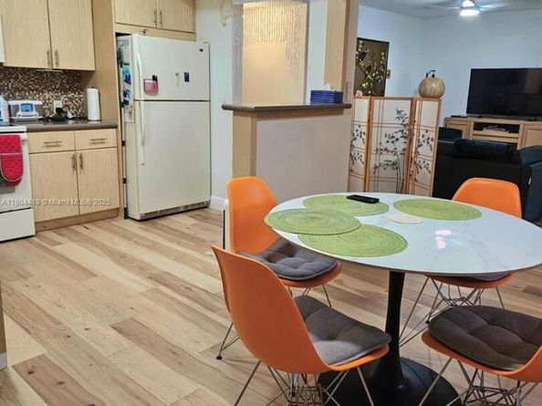 246 Dorset F 246, Boca Raton FL 33434