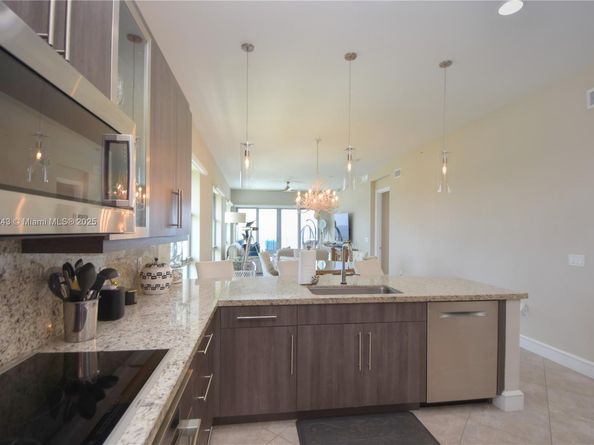 4510 El Mar Dr 405, Lauderdale By The Sea FL 33308