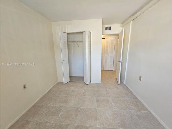 1153 Lake Victoria Dr D, West Palm Beach FL 33411