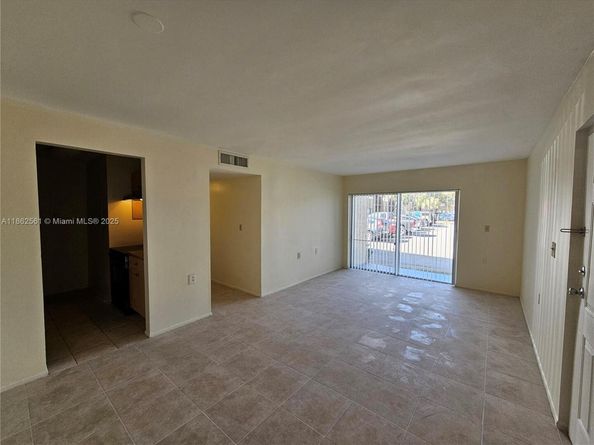 1153 Lake Victoria Dr D, West Palm Beach FL 33411