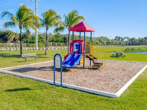 1153 Lake Victoria Dr D, West Palm Beach FL 33411
