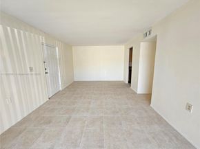1153 Lake Victoria Dr D, West Palm Beach FL 33411